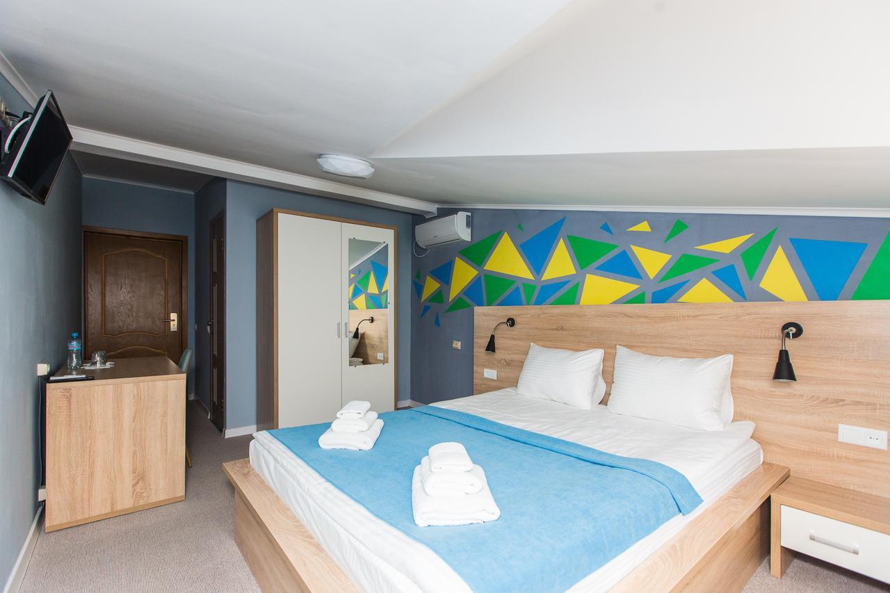 Blum Hotel Lviv Eksteriør billede