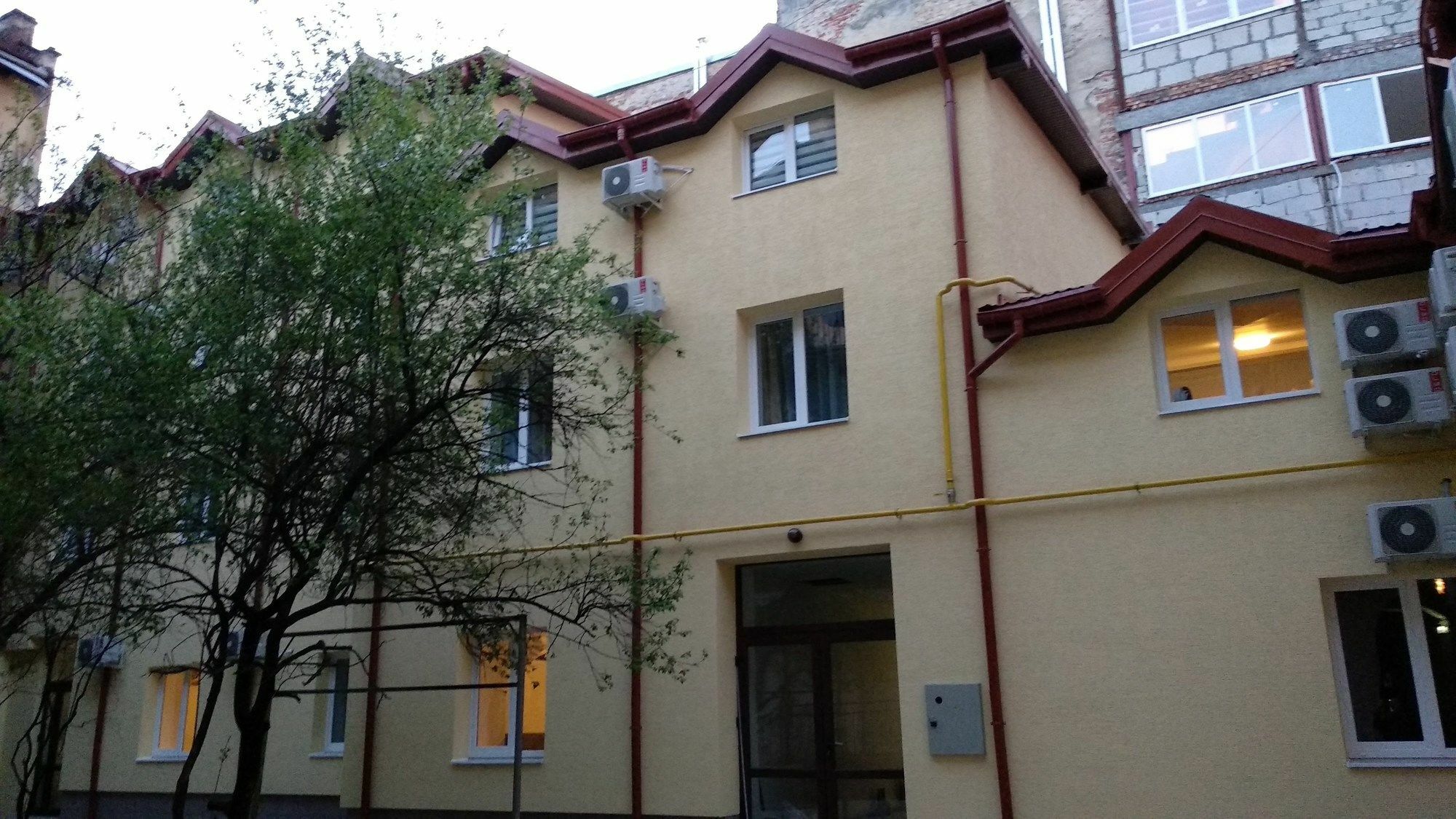 Blum Hotel Lviv Eksteriør billede