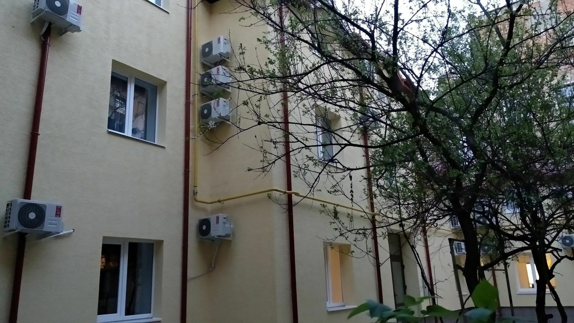Blum Hotel Lviv Eksteriør billede